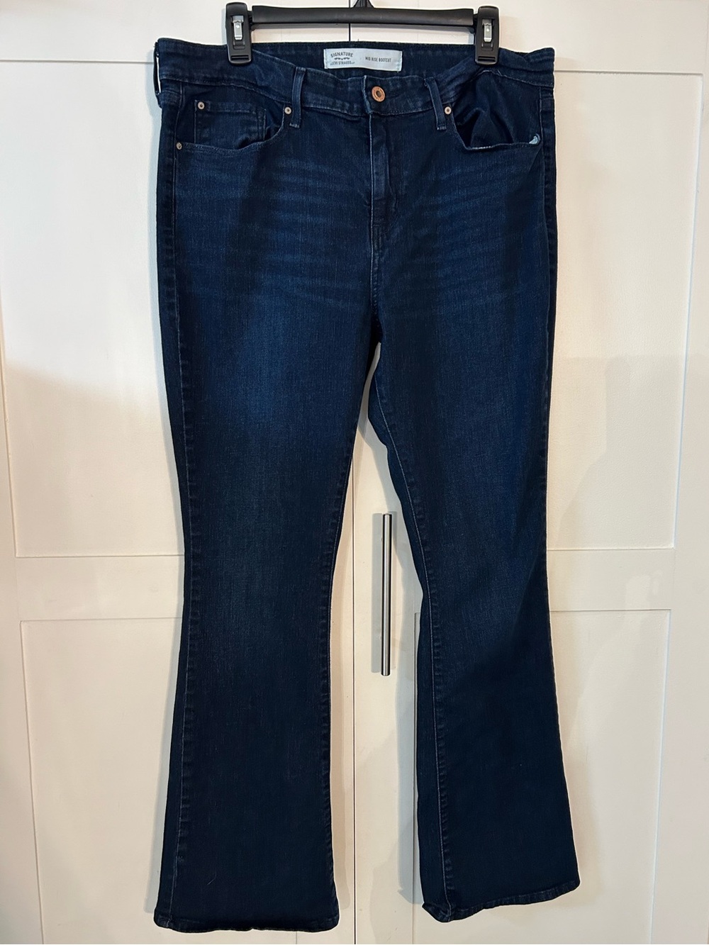 Levi’s Dark Blue Women’s Mid-Rise Bootcut Jeans - 16